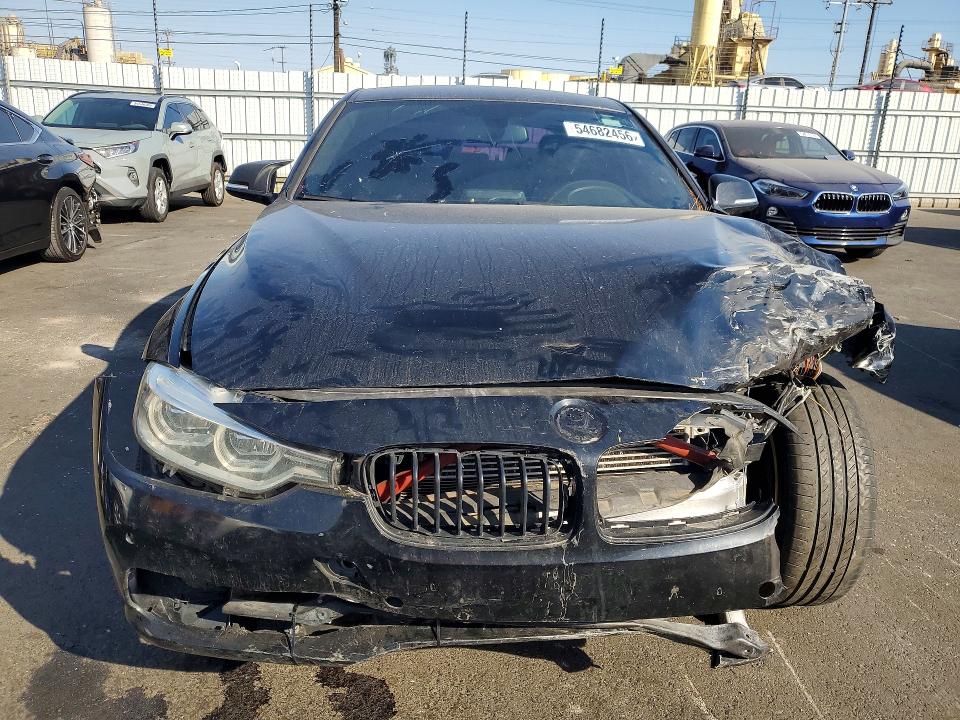 2018 BMW 3 series VIN WBA8E1C55JA756689 COPART salvage auction — FRONT END, Ca - Dis/Dlr/Exp Only Clean Title, sold $875 on 2026-07-22 (photo 5)