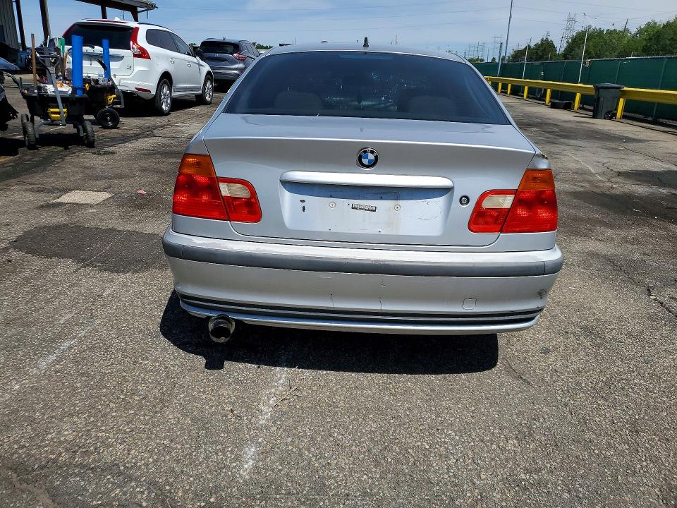 2000 BMW 3er VIN WBAAM5335YEJ40293 COPART salvage auction — FRONT END, Co - Salvage Title, sold $275 on 2026-08-06 (photo 6)