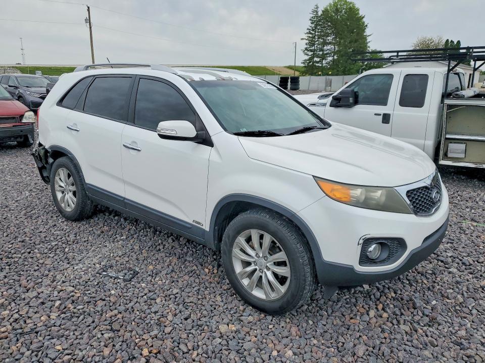 2011 Kia Sorento VIN 5XYKUDA15BG084325 COPART salvage auction — REAR END, In - Cert Of Title-Salvage Title, sold $30 on 2026-07-14 (photo 4)