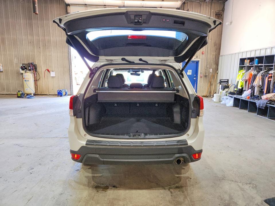 2019 Subaru Forester VIN JF2SKAUC1KH559897 COPART salvage auction — FRONT END, Nh - Cert Of Title-Salvage, sold $1,150 on 2026-07-28 (photo 6)