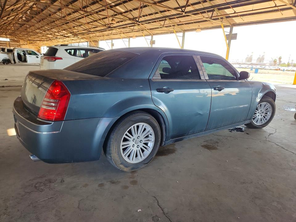 2006 Chrysler 300 VIN 2C3KA53G76H405454 COPART salvage auction — FRONT END, Az - Certificate Of Title, sold $275 on 2026-07-20 (photo 3)