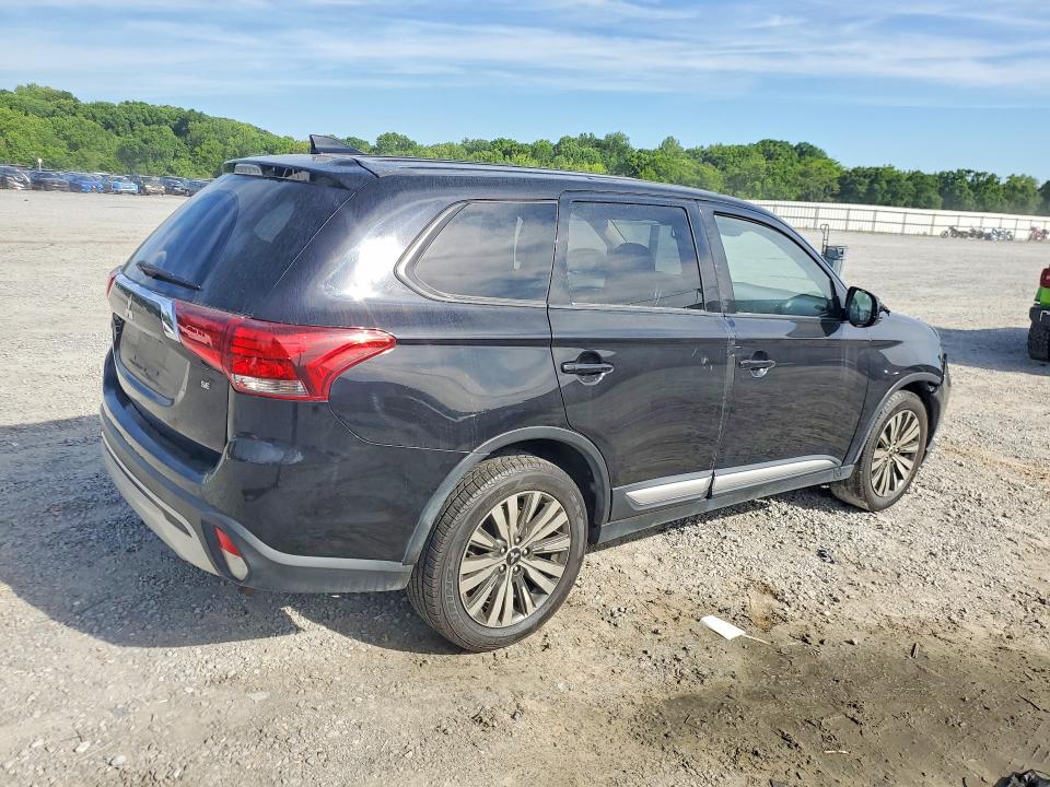 2020 Mitsubishi Outlander VIN JA4AZ3A32LZ007482 COPART salvage auction — FRONT END, Mi - Dealer Only Clean Title (P), sold $5,700 on 2026-07-29 (photo 3)
