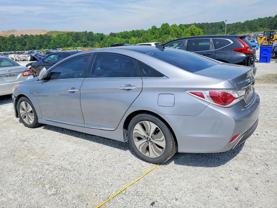 2015 Hyundai Sonata VIN KMHEC4A41FA128008 COPART salvage auction — MINOR DENT/SCRATCHES, AL - CERTIFICATE OF TITLE, sold $3,700 on 2026-07-29 (photo 2)