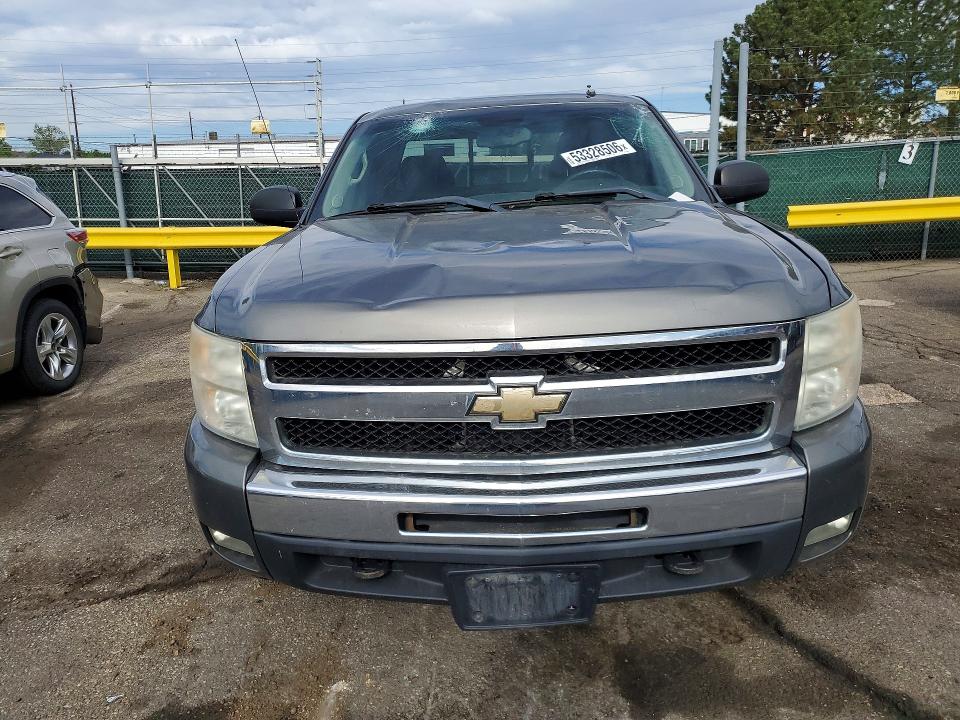 2011 Chevrolet Silverado VIN 1GCRKSE36BZ396272 COPART salvage auction — REAR END, CO - PUBLIC - SALVAGE TITLE, sold $4,550 on 2026-07-02 (photo 5)
