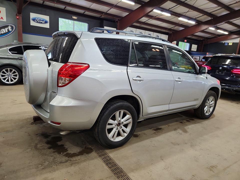 2006 Toyota Rav4 VIN JTMBK31V265011298 COPART salvage auction — MINOR DENT/SCRATCHES, VT - CERTIFICATE OF TITLE, sold $2,350 on 2026-07-31 (photo 3)