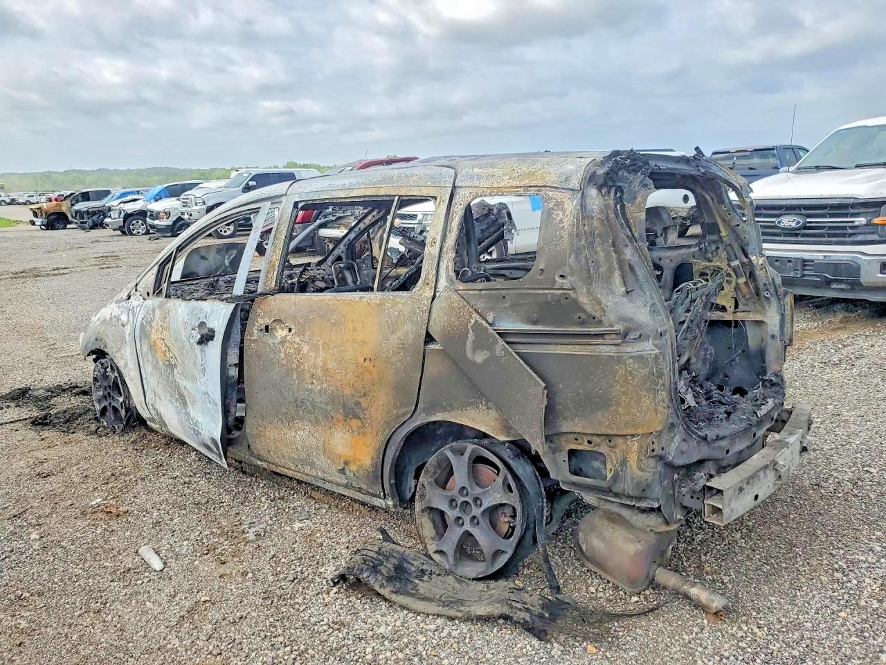 2010 Mazda 5 VIN JM1CR2W35A0360754 COPART salvage auction — Burn, KS - NON-REPAIRABLE VEHICLE CERTIFI, sold $100 on 2026-07-09 (photo 2)
