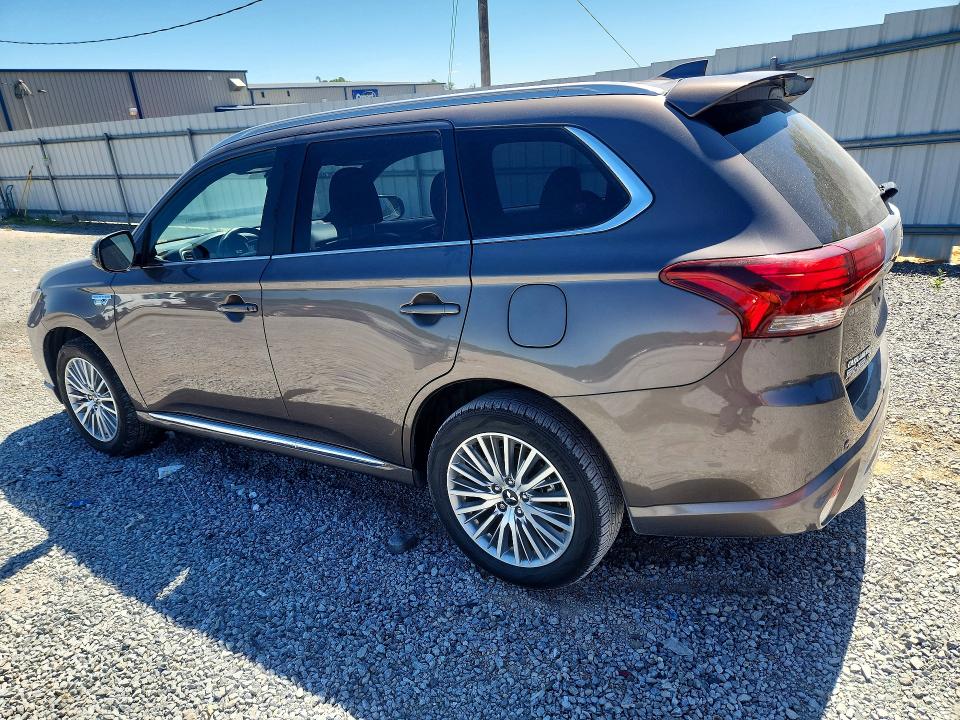2020 Mitsubishi VIN JA4J24A54LZ038809 COPART salvage auction — MINOR DENT/SCRATCHES, Nc - Dealer Only Clean Title (P), sold $10,900 on 2026-07-29 (photo 2)