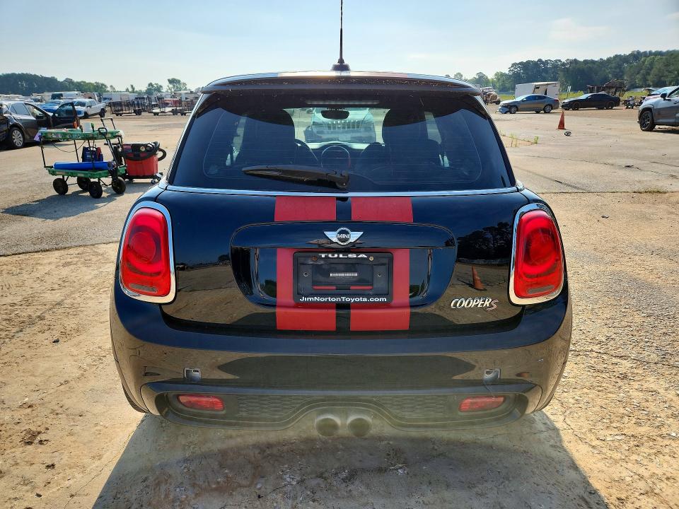 2017 Mini Cooper VIN WMWXP7C37H2A46045 COPART salvage auction — HAIL, Tx - Certificate Of Title, sold $40 on 2026-08-10 (photo 6)