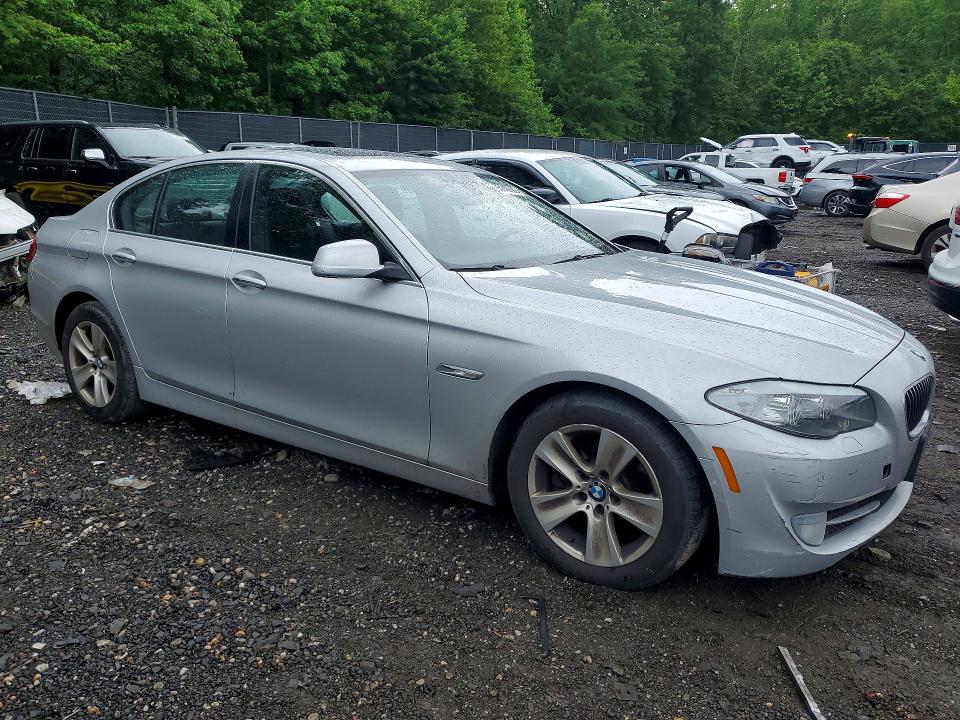 2013 BMW 5er VIN WBAXH5C5XDD112814 COPART salvage auction — SIDE, Md - Cert Of Salvage > 75% Damage, sold $2,250 on 2026-07-10 (photo 4)