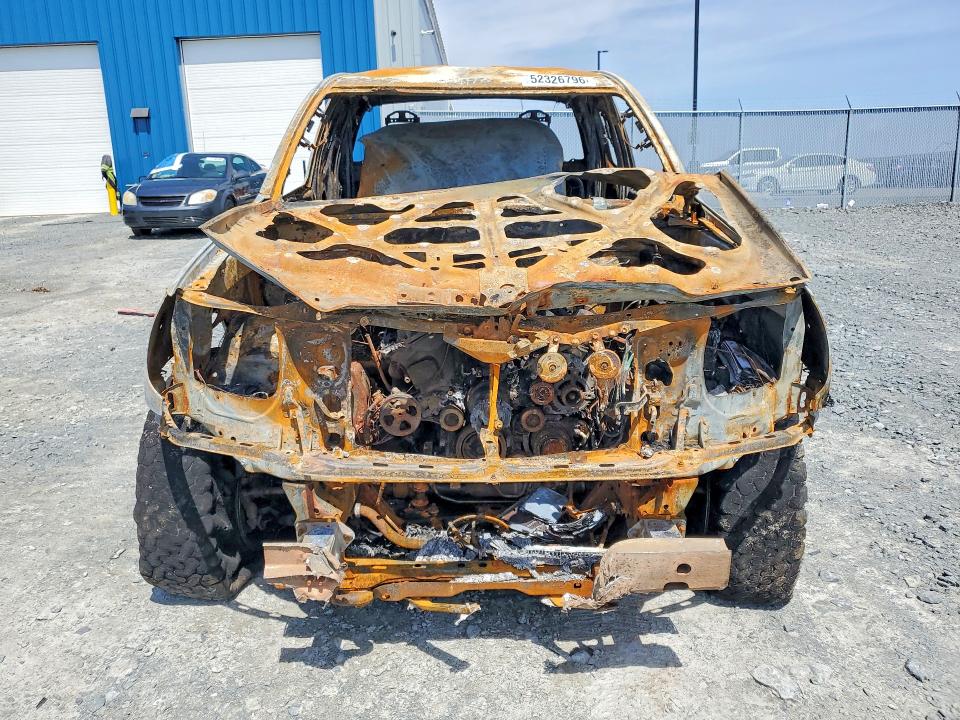 2010 Toyota Tacoma VIN 5TEUU4EN5AZ687432 COPART salvage auction — BURN, Ns - Cert Of Reg - Non-Repairable, sold $375 on 2026-07-02 (photo 5)