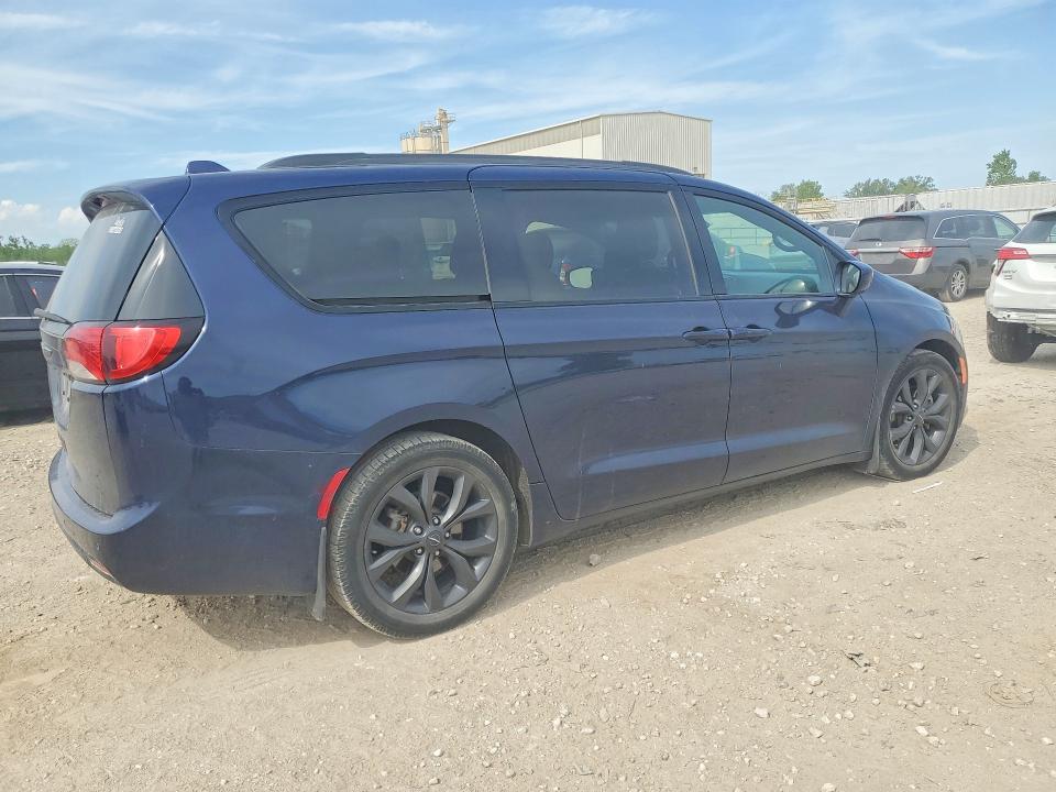 2018 Chrysler Pacifica VIN 2C4RC1EGXJR321822 COPART salvage auction — HAIL, Ks - Cert Of Title-Salvage, sold $5,200 on 2026-07-02 (photo 3)