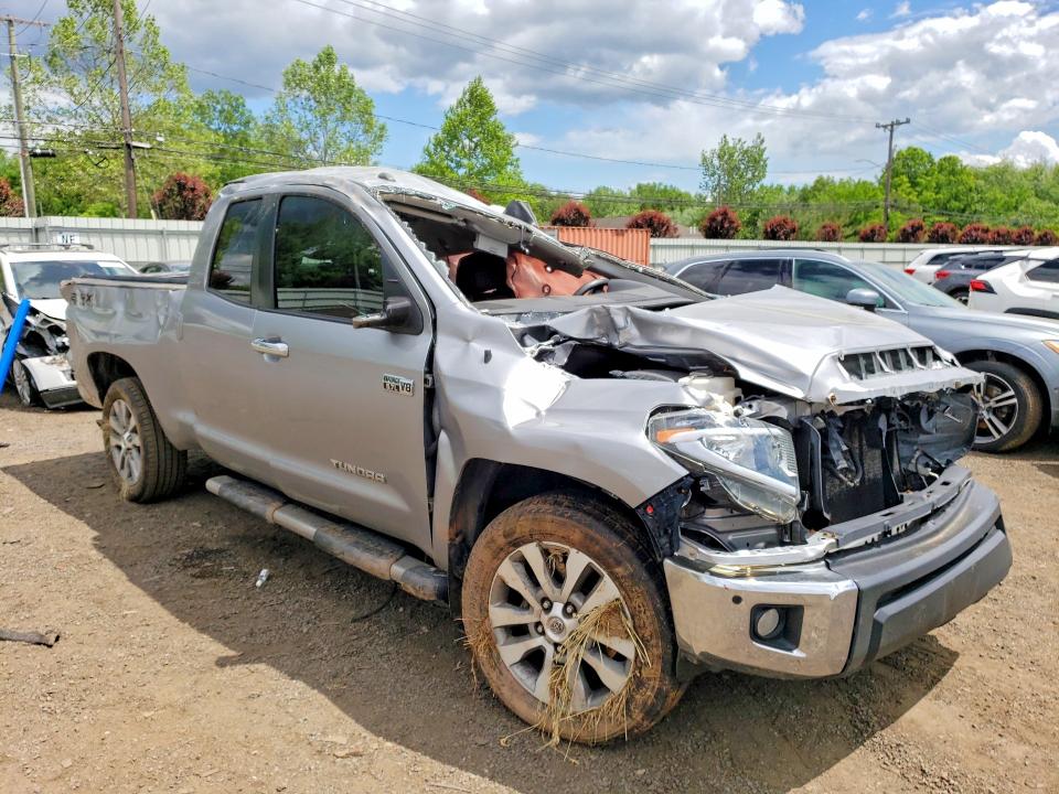 2015 Toyota Tundra VIN 5TFBY5F10FX487800 COPART salvage auction — ROLLOVER, Ct - Cert Of Title-Salvage, sold $3,450 on 2026-07-14 (photo 4)