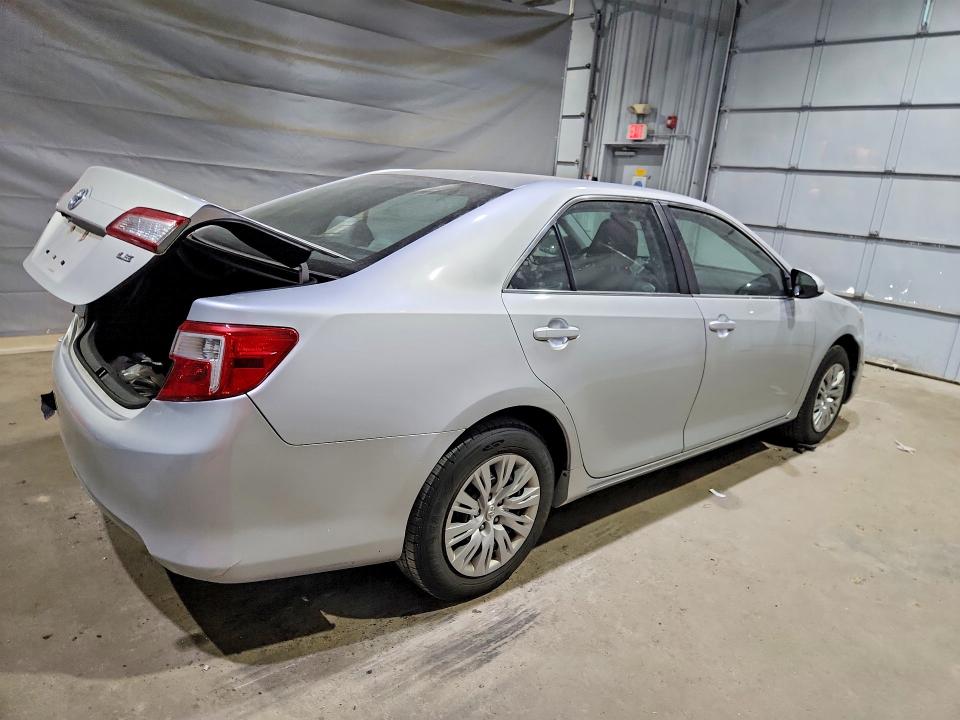 2014 Toyota VIN 4T4BF1FK0ER429419 COPART salvage auction — REAR END, Nh - Cert Of Title-Salvage, sold $100 on 2026-07-02 (photo 3)
