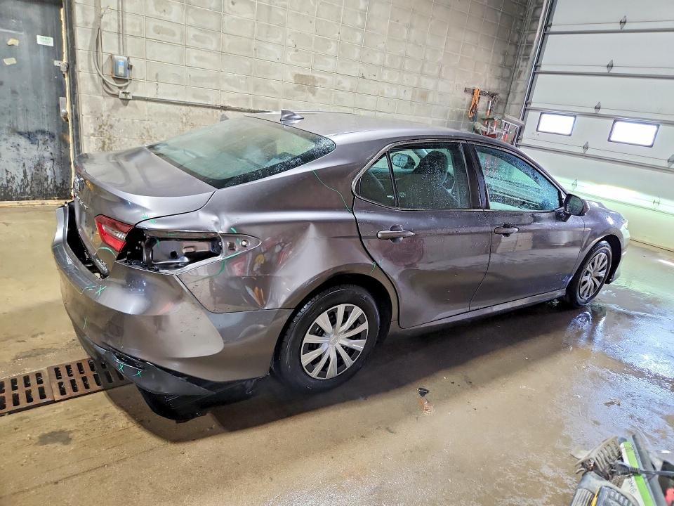 2022 Toyota Camry VIN 4T1C31AK1NU577786 COPART salvage auction — REAR END, Mn - Cert Of Title-Salvage, sold $8,000 on 2026-07-02 (photo 3)