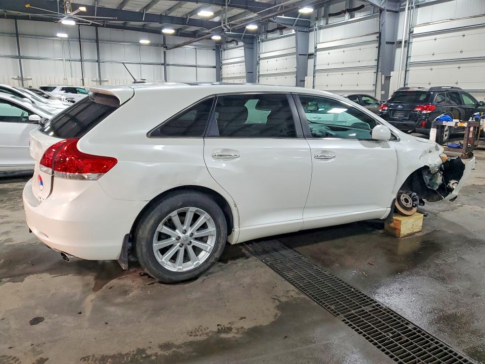 2011 Toyota Venza VIN 4T3ZA3BBXBU046437 COPART salvage auction — FRONT END, Mn - Cert Of Title-Prior Salvage, sold $2,000 on 2026-07-09 (photo 3)