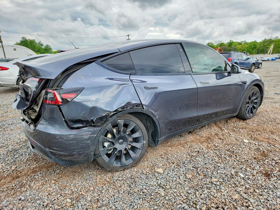 2021 Tesla Model y VIN 5YJYGDEE8MF241337 COPART salvage auction — REAR END, IN - CERT OF TITLE-SALVAGE TITLE, sold $5,100 on 2026-07-02 (photo 3)