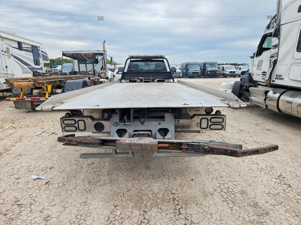 2019 Ford F550 VIN 1FDUF5HT4KDA08010 COPART salvage auction — SIDE, Tx - Certificate Of Title, sold $2,800 on 2026-07-30 (photo 6)