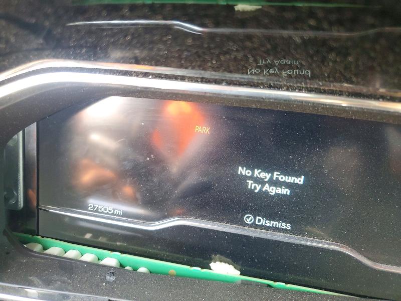 2025 Gmc Envoy VIN 3GTUUDED1SG278087 COPART salvage auction — SIDE, Tx - Salvage Vehicle Title, sold $11,200 on 2026-07-14 (photo 9)