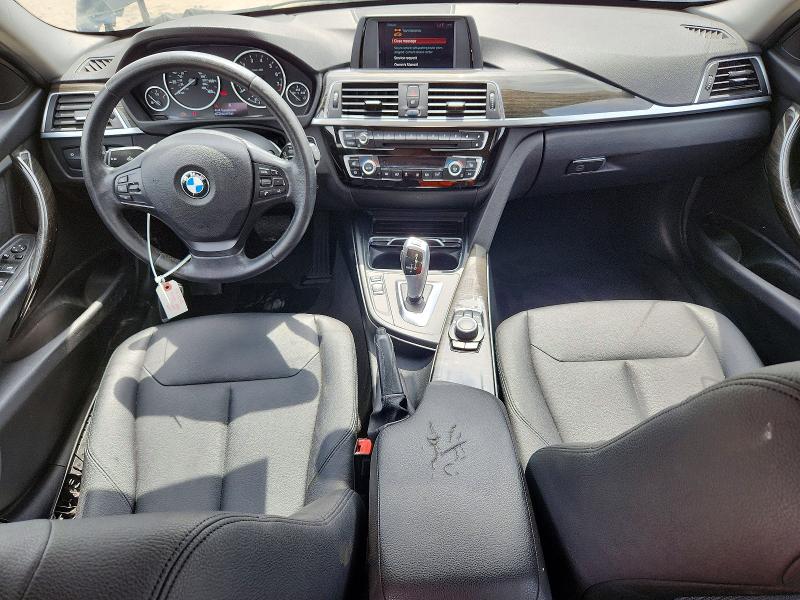 2018 BMW 3er VIN WBA8E1G59JNU90189 COPART salvage auction — NORMAL WEAR, Tx - Certificate Of Title, sold $2,800 on 2026-07-27 (photo 8)
