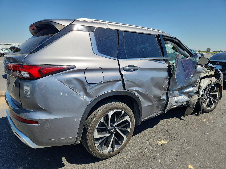 2022 Mitsubishi VIN JA4J3VA83NZ070750 COPART salvage auction — SIDE, Ca - Salvage Certificate, sold $3,950 on 2026-07-13 (photo 3)