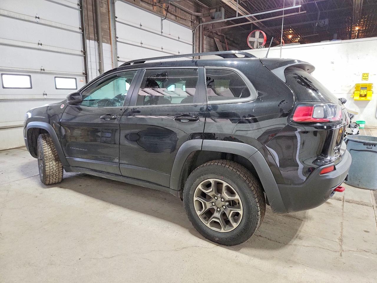 2022 Jeep Cherokee VIN 1C4PJMBXXND533549 COPART salvage auction — Front End, MN - CERTIFICATE OF TITLE, sold $3,850 on 2026-07-08 (photo 2)