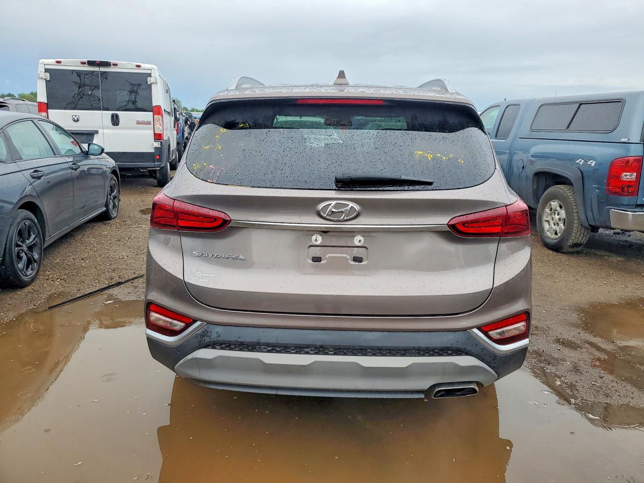 2019 Hyundai Santa Fe VIN 5NMS33ADXKH049051 COPART salvage auction — Front End, IL - SALVAGE CERTIFICATE, sold $5,600 on 2026-06-30 (photo 6)