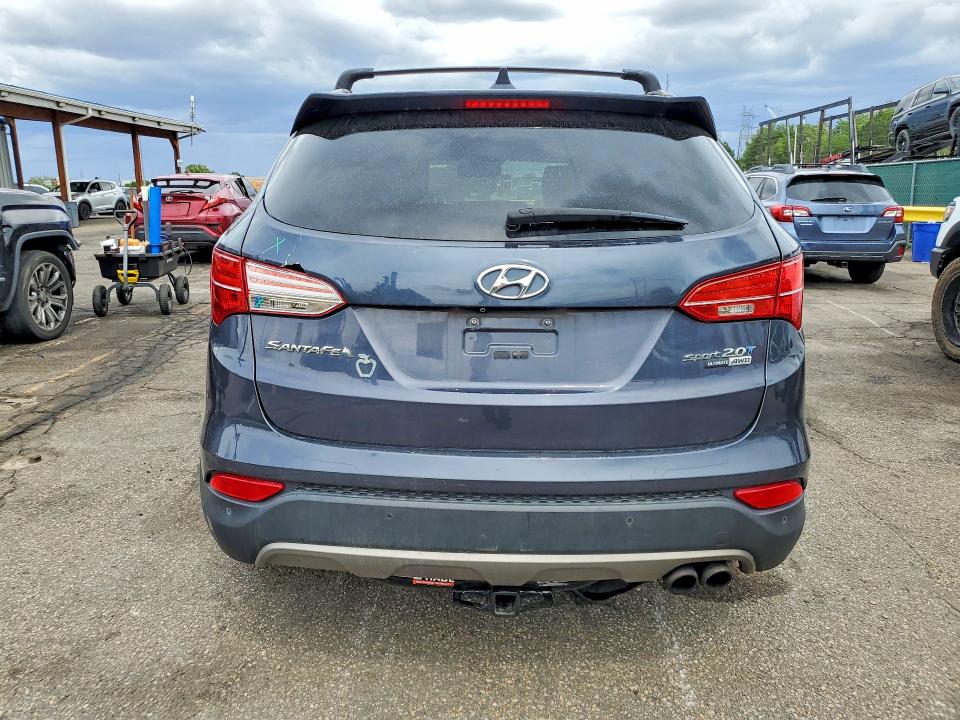 2016 Hyundai Santa fe VIN 5XYZWDLA4GG345599 COPART salvage auction — WATER/FLOOD, Pa - Certificate Of Salvage, sold $2,000 on 2026-07-21 (photo 6)