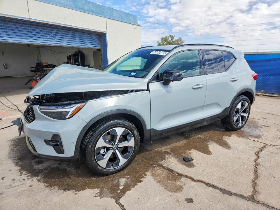 2026 Volvo Xc40 VIN YV4L12UC1T2740625 COPART salvage auction — FRONT END, Tx - Certificate Of Title, sold $11,900 on 2026-08-17 (photo 1)