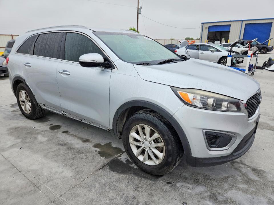 2017 Kia Sorento VIN 5XYPG4A39HG299388 COPART salvage auction — HAIL, Tx - Certificate Of Title, sold $1,200 on 2026-07-28 (photo 4)