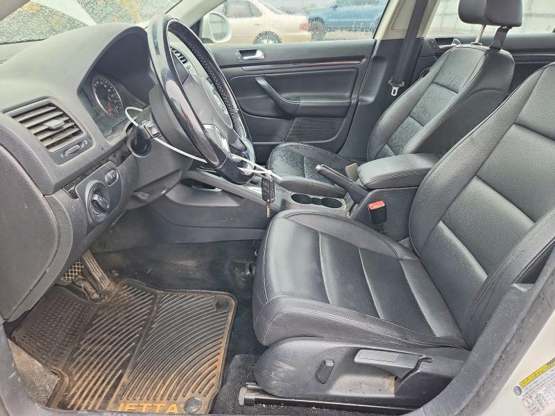2010 Volkswagen Jetta VIN 3VWRZ7AJ5AM049607 COPART salvage auction — FRONT END, Nv - Salvage Title, sold $300 on 2026-07-02 (photo 7)