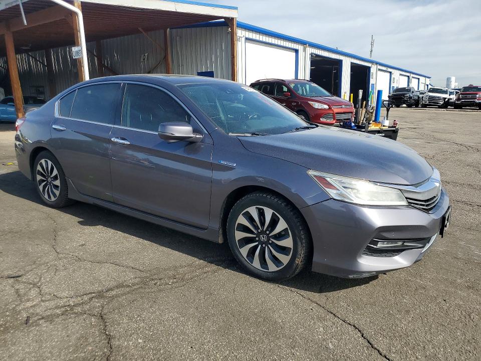 2017 Honda Accord VIN JHMCR6F78HC027739 COPART salvage auction — MECHANICAL, Co - Dis/Dlr/Exp Only Clean Title, sold $1,100 on 2026-07-14 (photo 4)