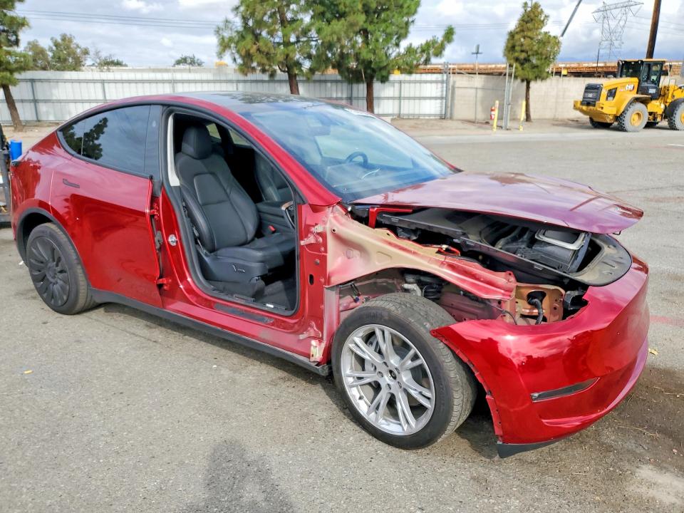 2024 Tesla VIN 7SAYGDEE3RF067087 COPART salvage auction — FRONT END, Ca - Salvage Certificate, sold $14,500 on 2026-07-28 (photo 4)