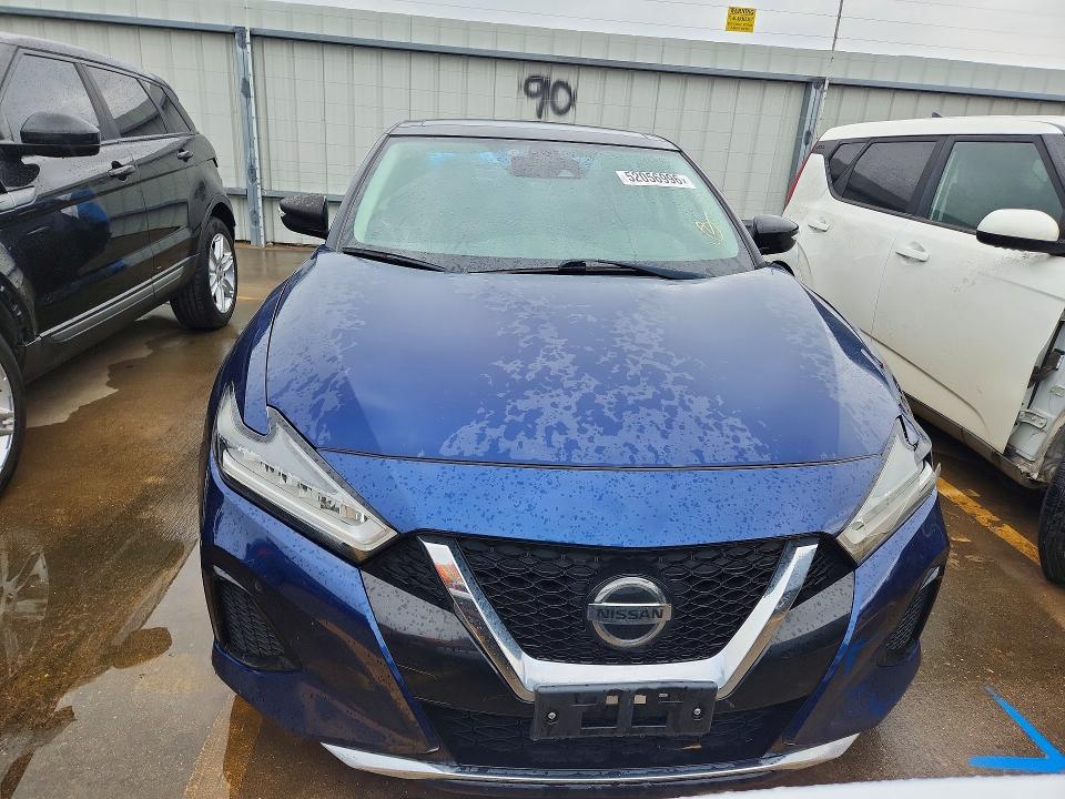 2020 Nissan Maxima VIN 1N4AA6DV6LC363633 COPART salvage auction — REAR END, Tx - Salvage Vehicle Title, sold $2,250 on 2026-07-09 (photo 5)