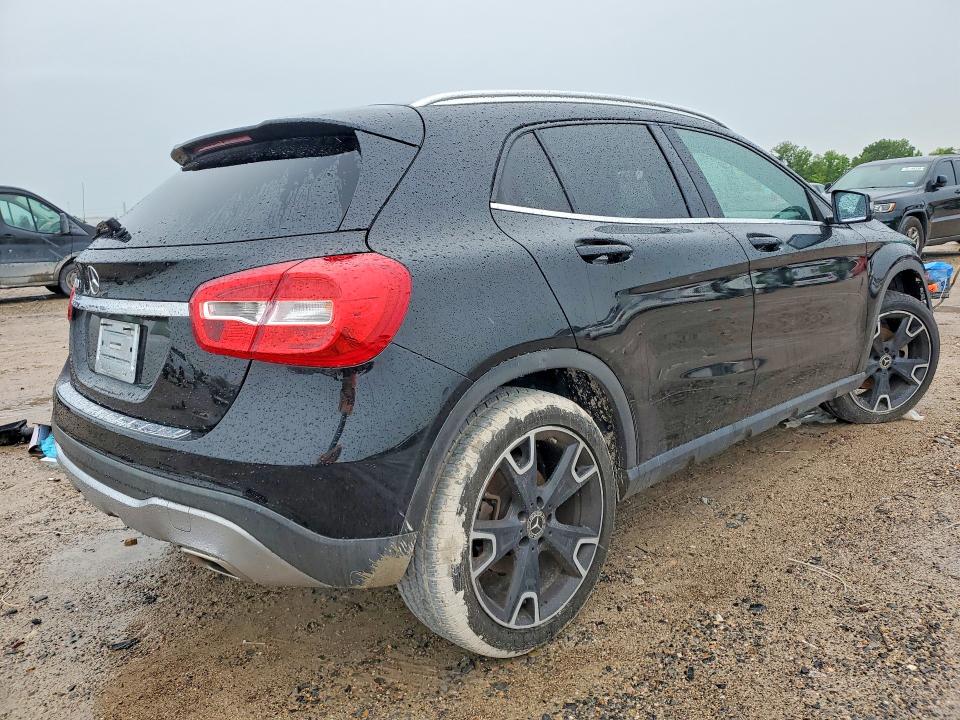 2019 Mercedes-benz VIN WDCTG4EB0KU000693 COPART salvage auction — WATER/FLOOD, Tx - Salvage Title-Flood Damage, sold $2,700 on 2026-08-04 (photo 3)