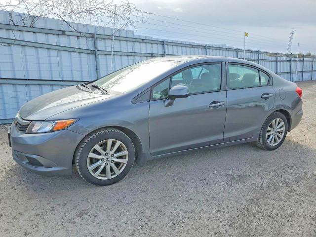 2012 Honda VIN 2HGFB2F55CH109820 COPART salvage auction — MINOR DENT/SCRATCHES, On - Permit No Brand - Unfit, sold $1,100 on 2026-07-03 (photo 1)