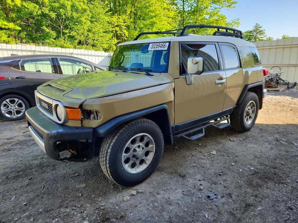 2011 Toyota Fj cruiser VIN JTEZU4BF4BK011672 COPART salvage auction — FRONT END, SC - CERT OF TITLE-SALVAGE, sold $3,150 on 2026-07-27 (photo 1)
