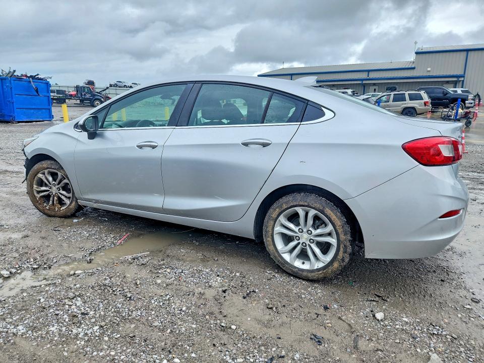 2019 Chevrolet Cruze VIN 1G1BE5SM9K7117604 COPART salvage auction — FRONT END, Ky - Cert Of Title-Salvage, sold $625 on 2026-07-09 (photo 2)