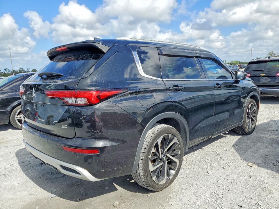 2022 Mitsubishi Outlander VIN JA4J4VA86NZ061182 COPART salvage auction — MINOR DENT/SCRATCHES, Wv - Certificate Of Title (P), sold $9,700 on 2026-07-31 (photo 3)