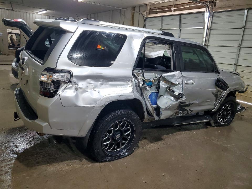 2016 Toyota 4runner VIN JTEBU5JR3G5345524 COPART salvage auction — ALL OVER, Tn - Salvage Certificate, sold $4,500 on 2026-07-19 (photo 3)