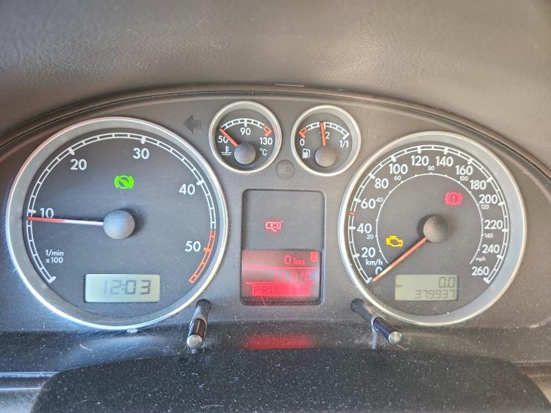 2005 Volkswagen Passat VIN WVWAE63B25P028645 COPART salvage auction — FRONT END, AB - BOS - SALVAGE, sold $400 on 2026-07-02 (photo 9)