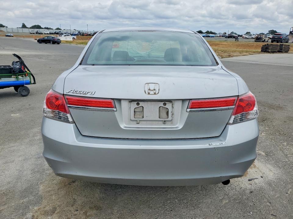 2011 Honda Accord VIN 1HGCP2E72BA047801 COPART salvage auction — FRONT END, Ca - Salvage Certificate, sold $475 on 2026-07-09 (photo 6)