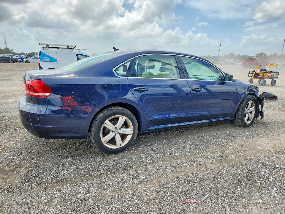 2015 Volkswagen Passat VIN 1VWAS7A30FC107618 COPART salvage auction — FRONT END, Fl - Certificate Of Destruction, sold $875 on 2026-07-09 (photo 3)