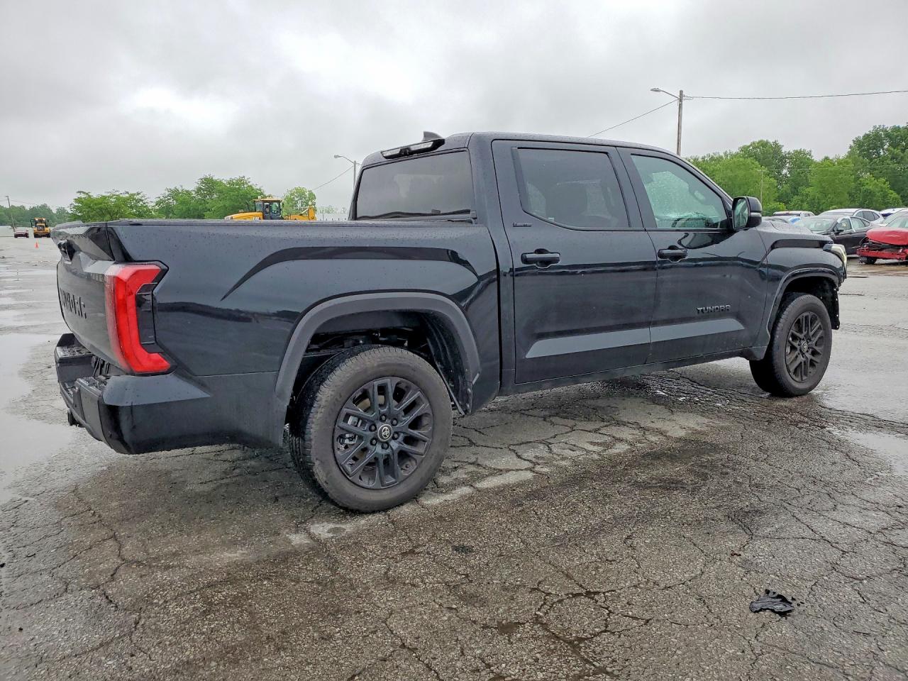 2026 Toyota Tundra VIN 5TFWA5DB1TX387850 COPART salvage auction — Front End, KY - CERT OF TITLE-SALVAGE, sold $36,000 on 2026-07-02 (photo 3)