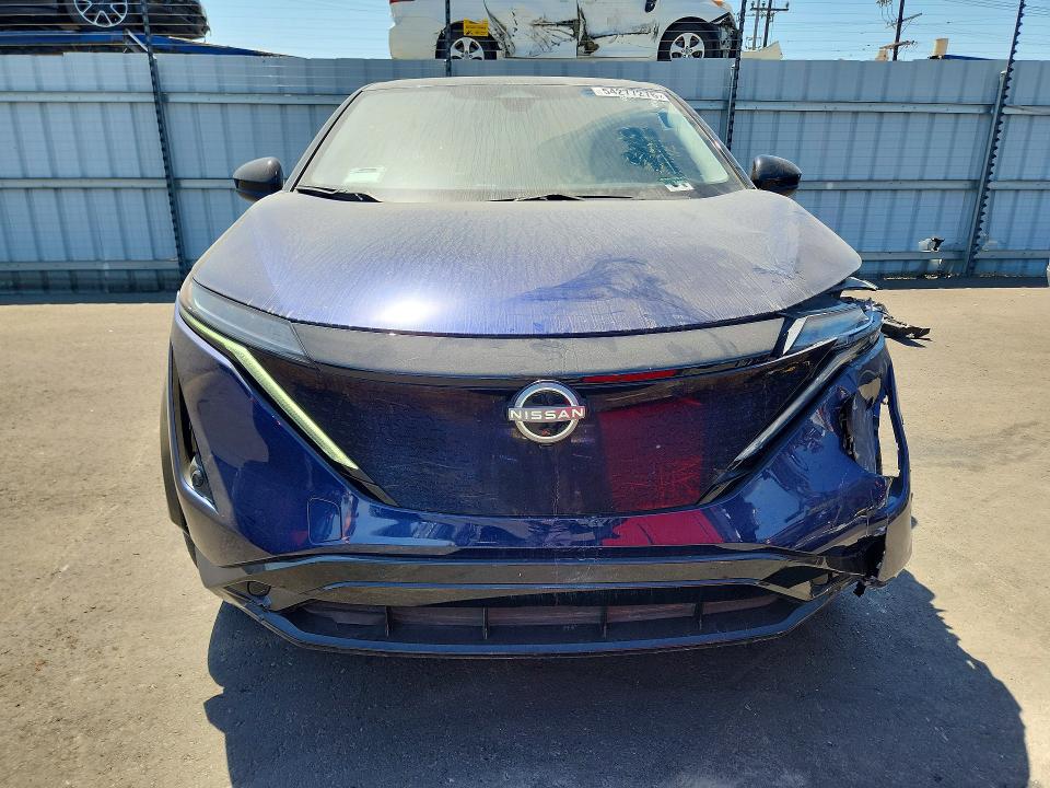 2023 Nissan VIN JN1CF0BB0PM710578 COPART salvage auction — FRONT END, CA - DIS/DLR/EXP ONLY CLEAN TITLE, sold $10,800 on 2026-07-20 (photo 5)