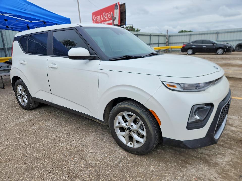 2021 Kia Soul VIN KNDJ23AU1M7140668 COPART salvage auction — HAIL, OK - CERT OF TITLE-SALVAGE, sold $4,000 on 2026-07-15 (photo 4)