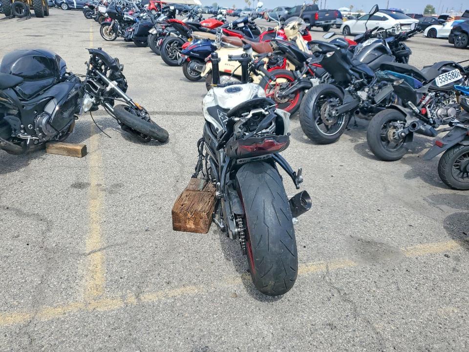 2025 Kawasaki Zx VIN JKBZXJK10SA008195 COPART salvage auction — FRONT END, Ca - Salvage Certificate, sold $2 on 2026-07-23 (photo 4)