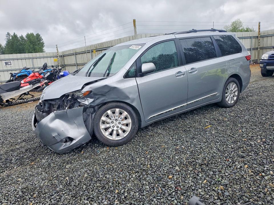 2015 Toyota Sienna VIN 5TDJK3DCXFS095080 COPART salvage auction — FRONT END, WA - BILL OF SALE, sold $2,650 on 2026-07-20 (photo 1)