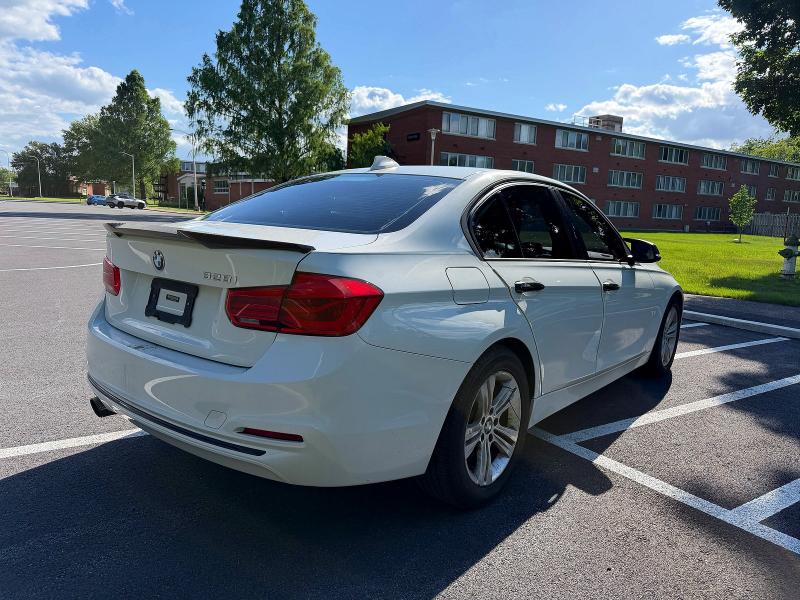 2016 BMW 3 series VIN WBA8E9C52GK646913 COPART salvage auction — MINOR DENT/SCRATCHES, PA - CERT OF TITLE (P), sold $3,000 on 2026-07-02 (photo 4)
