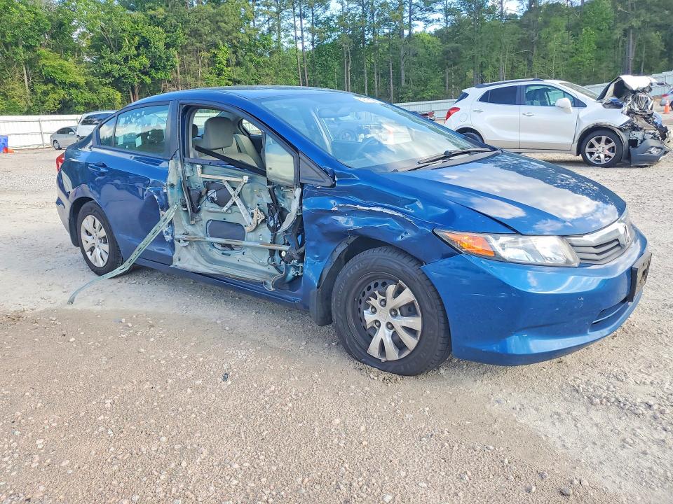 2012 Honda Civic VIN 19XFB2F54CE081521 COPART salvage auction — SIDE, Nc - Salvage Certificate Of Title, sold $2,300 on 2026-07-03 (photo 4)