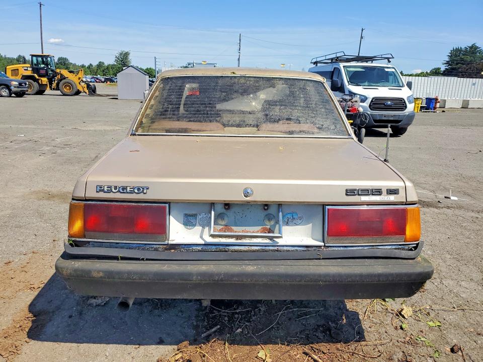 1981 Peugeot 505 VIN VF3BA4167BS310563 COPART salvage auction — MINOR DENT/SCRATCHES, Or - Lien Papers, Clean Title, sold $125 on 2026-07-13 (photo 6)